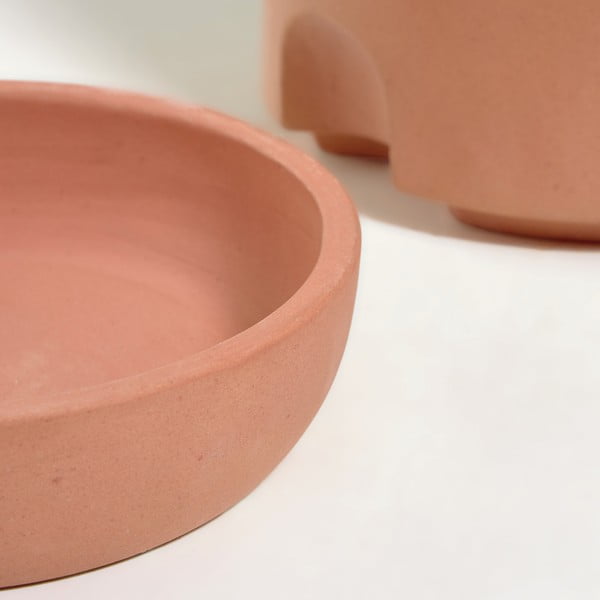 Glinen samozalivalni cvetlični lonec s podstavkom Kave Home Lelis, višina 26 cm-image-1