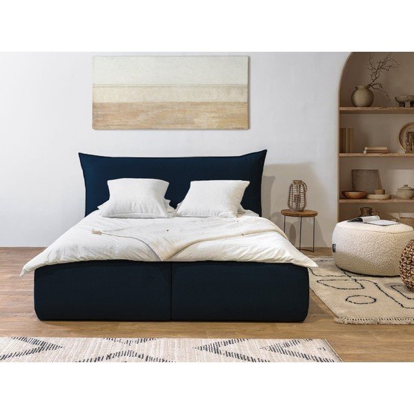 Temno modra oblazinjena zakonska postelja s prostorom za shranjevanje z letvenim dnom 180x200 cm Jade – Bobochic Paris-image-1