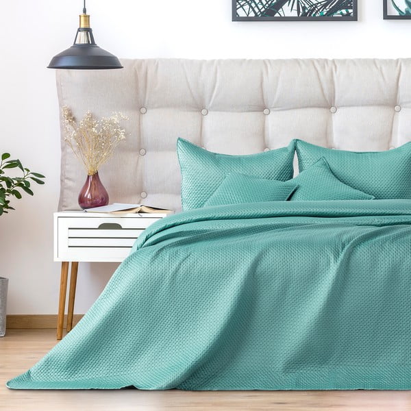 Svetlo zeleno enojno posteljno pregrinjalo DecoKing Carmen, 210 x 170 cm
