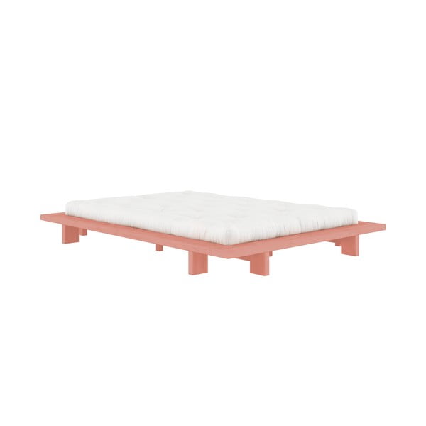 Svetlo rožnata zakonska postelja iz masivnega bora z letvenim dnom 140x200 cm Japan – Karup Design