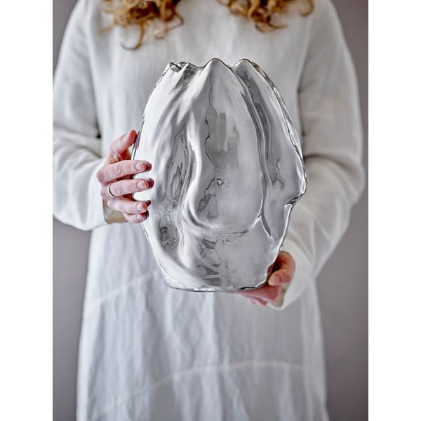 Vaza iz kamenine v srebrni barvi (višina 29 cm) Bobby – Bloomingville-image-2