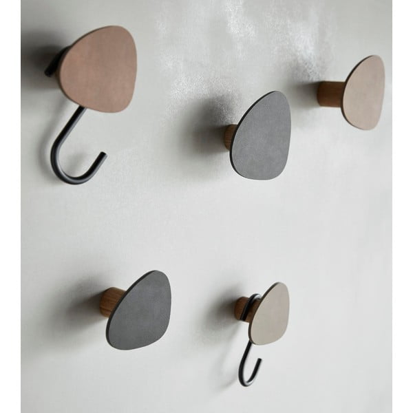 Jeklen viseč obešalnik v srebrni barvi S-Hook – LIND DNA-image-1