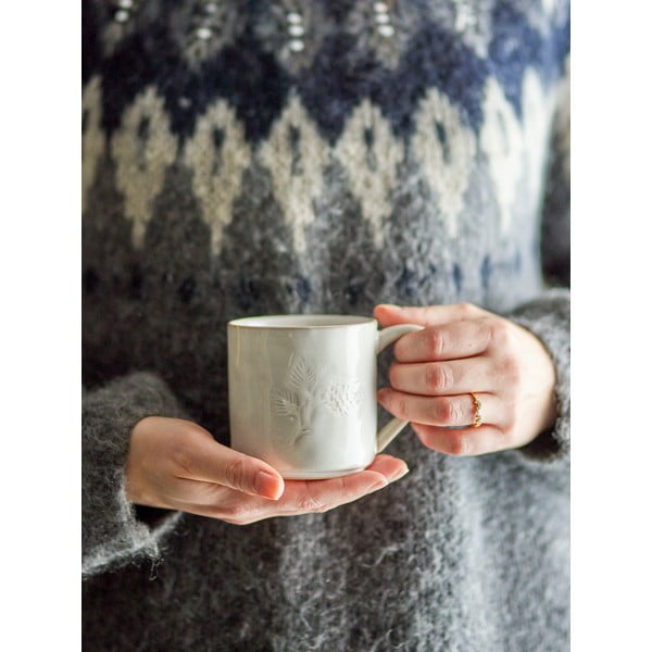 Kremno bela lončena skodelica z božičnim motivom 300 ml Winter – Bloomingville-image-2