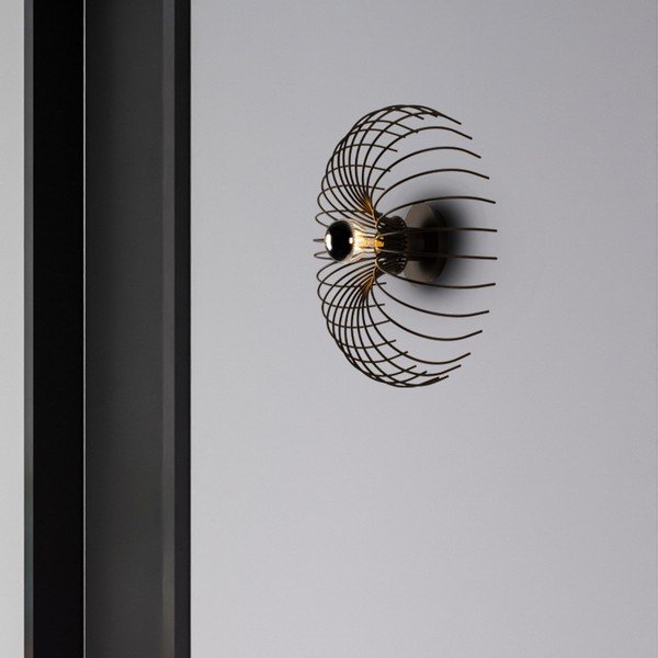 Črna stenska svetilka Opilio – Squid Lighting-image-1