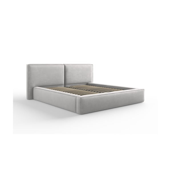 Svetlo siva oblazinjena zakonska postelja s prostorom za shranjevanje in letvenim dnom 180x200 cm Arendal – Cosmopolitan Design