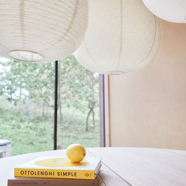 Slonokoščeno senčilo ø 38 cm Kojo – OYOY Living Design-image-1