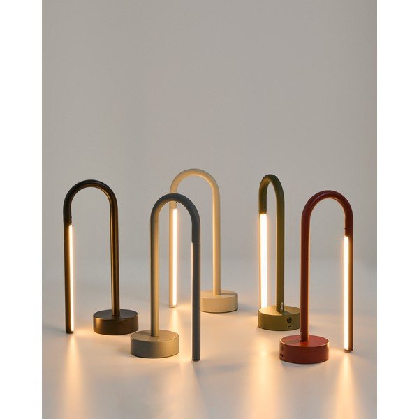 Črna kovinska LED namizna svetilka (višina 30 cm) Bow – Kave Home-image-2