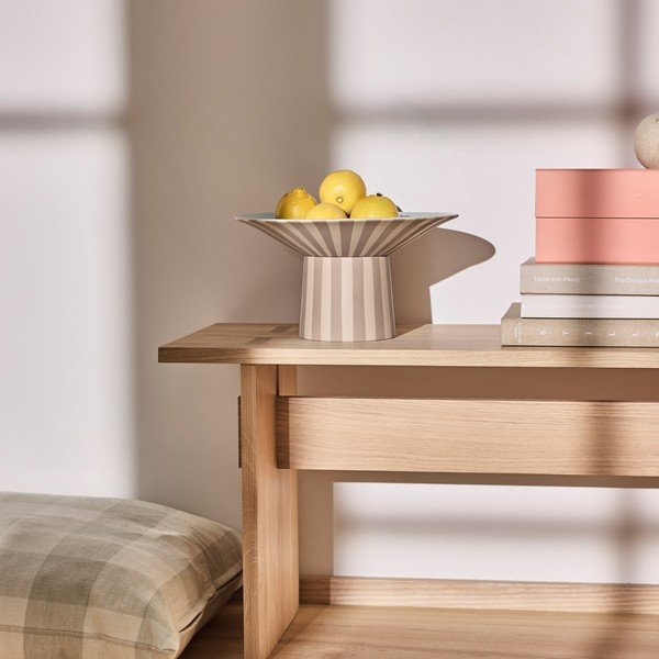 Svetlo rožnata kartonasta škatla za shranjevanje s pokrovom 33x25x15 cm Hako – OYOY Living Design-image-1
