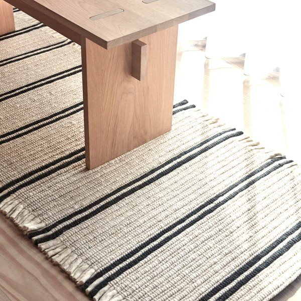 Klop iz masivnega lesa v naravni barvi Kotai – OYOY Living Design-image-2