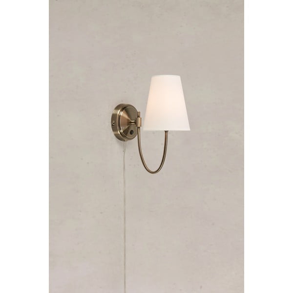 Belo-medeninasta stenska svetilka z vtikačem Amar – Markslöjd-image-4