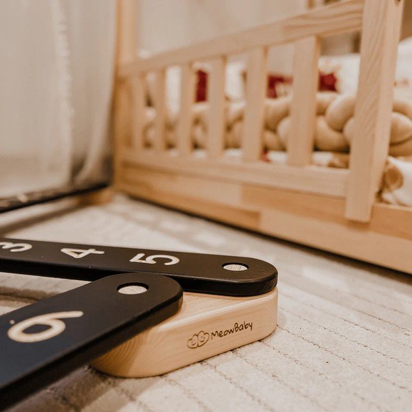 Črna čutna pot iz masivnega bora 10x408x5 cm Montessori – Meowbaby-image-1