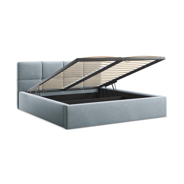 Svetlo modra žametna oblazinjena zakonska postelja s prostorom za shranjevanje z letvenim dnom 140x200 cm Hiko – Makamii-image-2