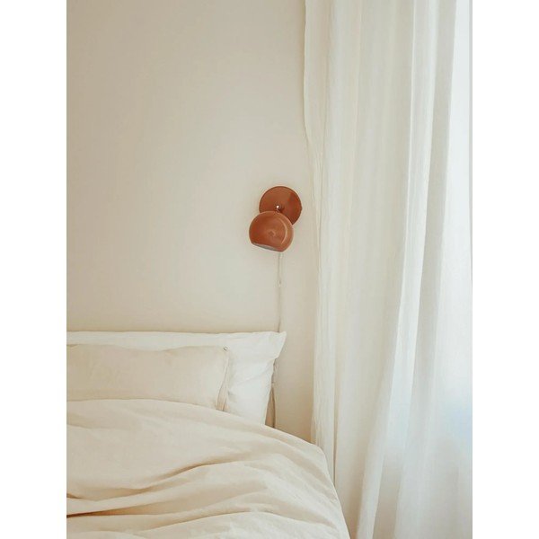 Rjava stenska svetilka z vtikačem Pop – Markslöjd-image-1