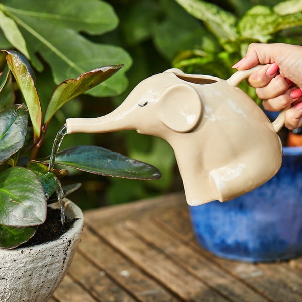 Keramična zalivalka Elephant – Sass & Belle-image-1