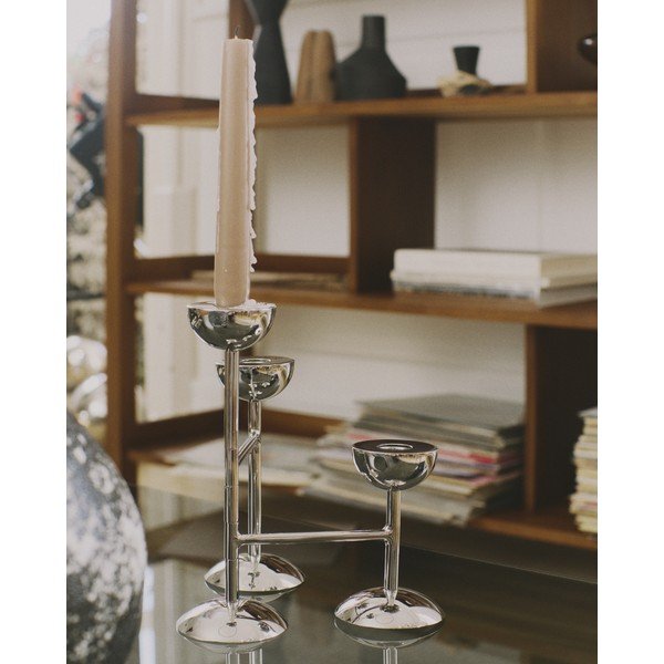 Kovinski svečnik Nirela – Kave Home-image-1