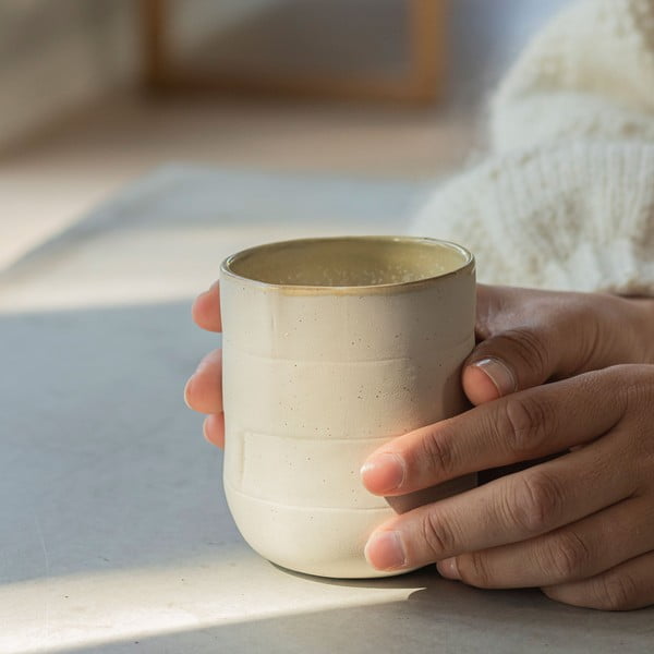 Bele/bež skodelice iz kamna v kompletu 2 ks 0.3 l Sand Grain – Mette Ditmer Denmark-image-1