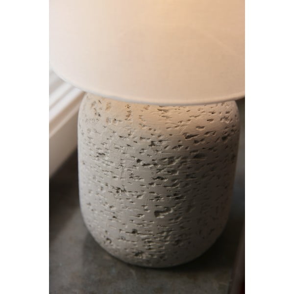 Siva namizna svetilka s tekstilnim senčilom (višina 33 cm) Montagna – Markslöjd-image-3