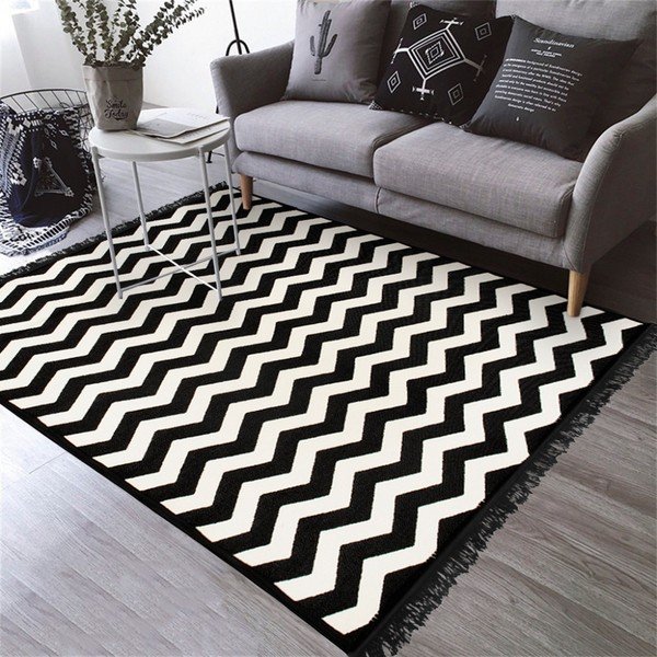 Črno-bela dvostranska preproga Zig Zag, 140 x 215 cm-image-4