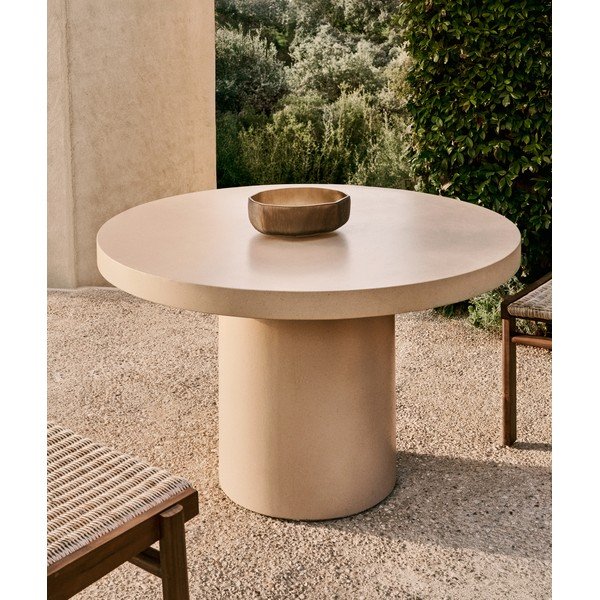 Betonska okrogla vrtna miza ø 120 cm Aiguablava – Kave Home-image-1