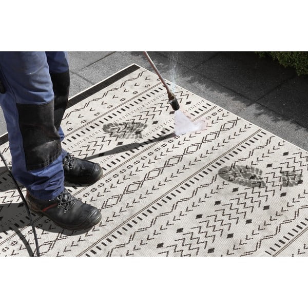 Črno-krem zunanja preproga NORTHRUGS Kuba, 80 x 250 cm-image-1