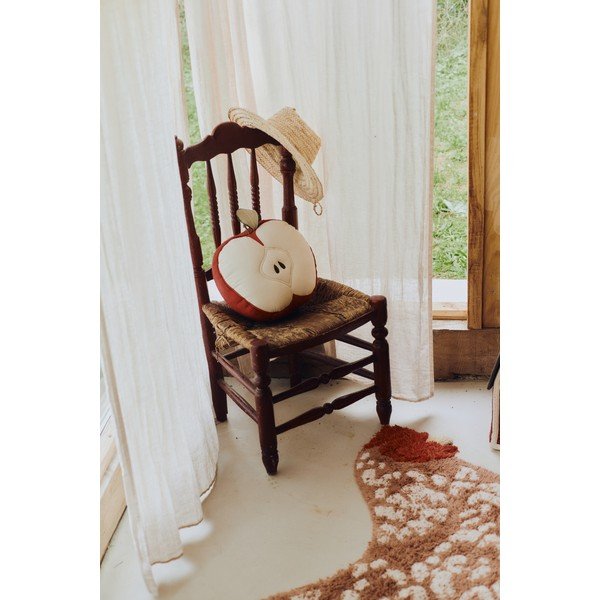 Bombažna otroška blazina ø 30 cm Apple – Lorena Canals-image-2