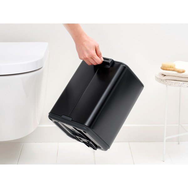 Mat črn jeklen koš za smeti s pedalom 7 l Bo – Brabantia-image-2