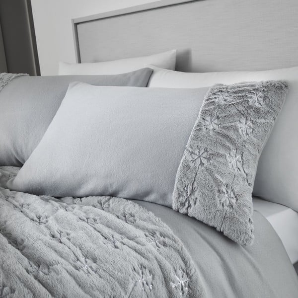 Siva posteljnina iz mikropliša Catherine Lansfield Cosy Snowflake, 200 x 200 cm-image-1