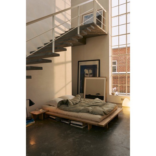 Rjava nočna omarica iz masivnega bora Japan – Karup Design-image-4