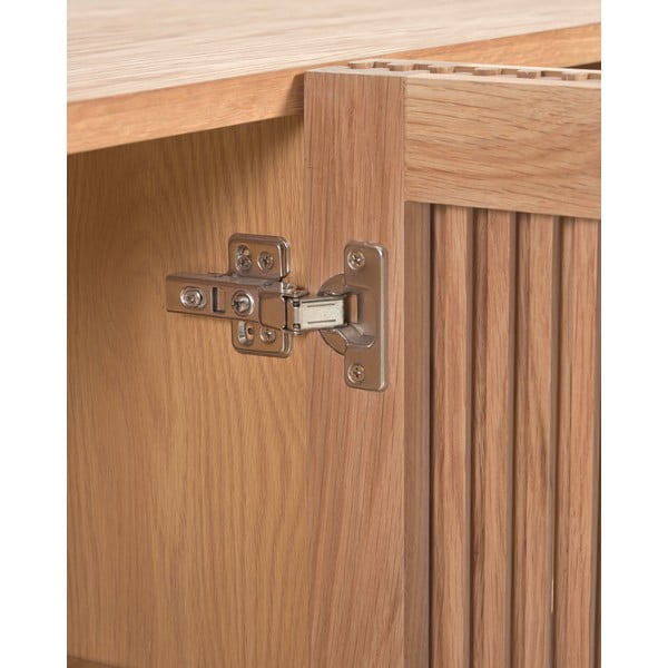 Nizka komoda v hrastovem dekorju v naravni barvi 180x72 cm Beyla – Kave Home-image-4