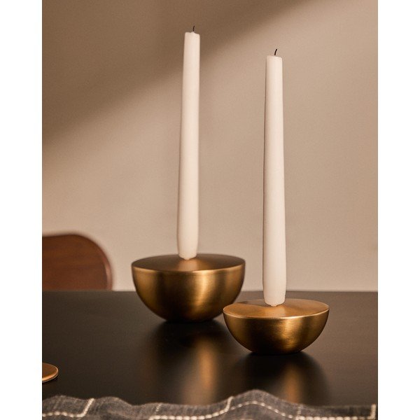 Kovinski svečnik Quira – Kave Home-image-1