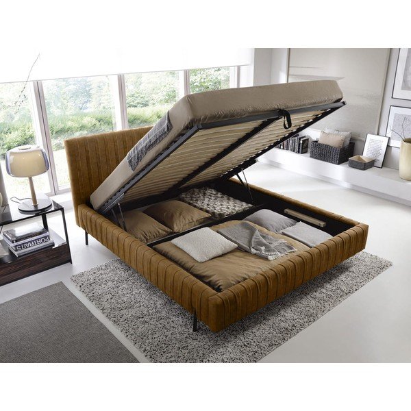 Oker rumena oblazinjena zakonska postelja s prostorom za shranjevanje in z letvenim dnom 160x200 cm Plissa – ELTAP-image-2