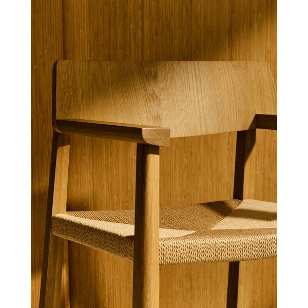 Jedilni stol z nasloni za roke iz masivnega hrasta v naravni barvi Idun – Kave Home-image-2