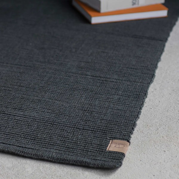 Temno siva preproga iz jute 140x200 cm Ribbon - Mette Ditmer Denmark-image-3