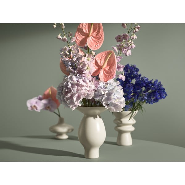 Kremno bela keramična vaza Kähler Design Kontur, višina 25 cm-image-1