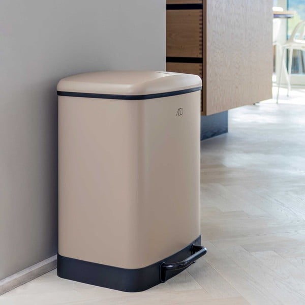 Bež kovinski koš za smeti za ločevanje odpadkov s pedalom 24 l Wonda – Mette Ditmer Denmark-image-1