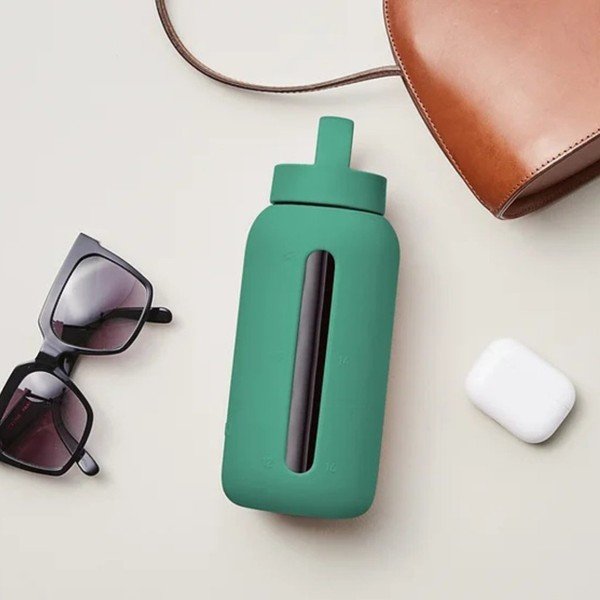 Zelena steklenica za vodo za na pot 720 ml Frosted Green – Muuki-image-1