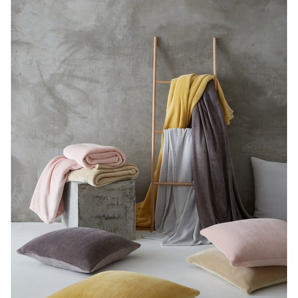 Rumena odeja iz mikropliša 130x170 cm Raschel Velvet – Catherine Lansfield-image-2