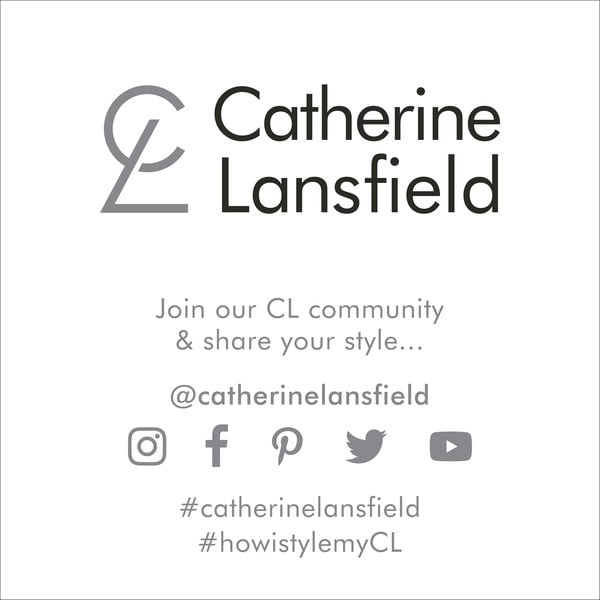 Siva podaljšana posteljnina za zakonsko posteljo iz damasta 230x220 cm Satin Stripe – Catherine Lansfield-image-3