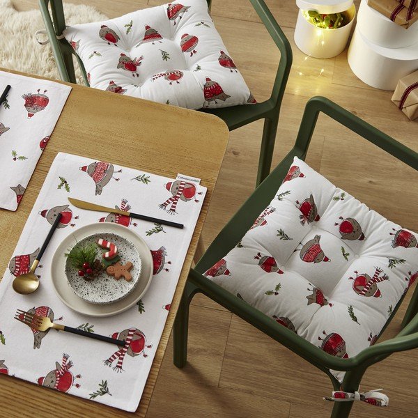 Sedežne blazine z božičnim motivom v kompletu 2 ks 40x40 cm Christmas Robins – Catherine Lansfield-image-1