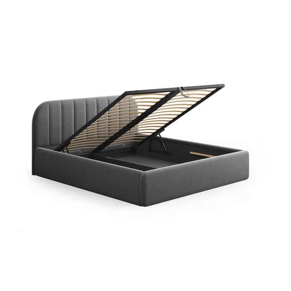 Siva oblazinjena zakonska postelja s prostorom za shranjevanje z letvenim dnom 180x200 cm Juno – Windsor & Co Sofas-image-4