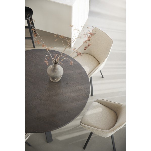 Temno rjava okrogla raztegljiva jedilna miza v hrastovem dekorju ø 135 cm Maddock – Rowico-image-4