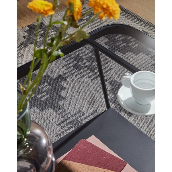 Črna mizica s stekleno mizno ploščo 45x90 cm Duilia – Kave Home-image-2