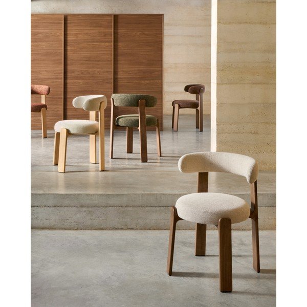 Jedilni stol iz masivnega jesena v barvi terakote Granite – Kave Home-image-1