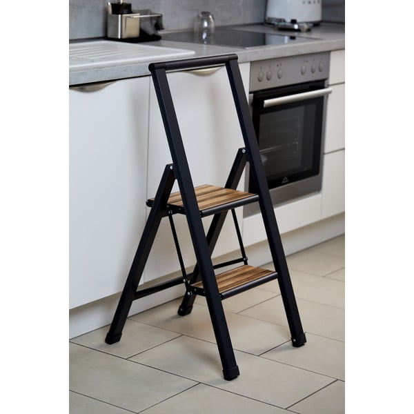 Črna aluminijasta nedrseča zložljiva lestev Wenko Stepladder II.-image-1
