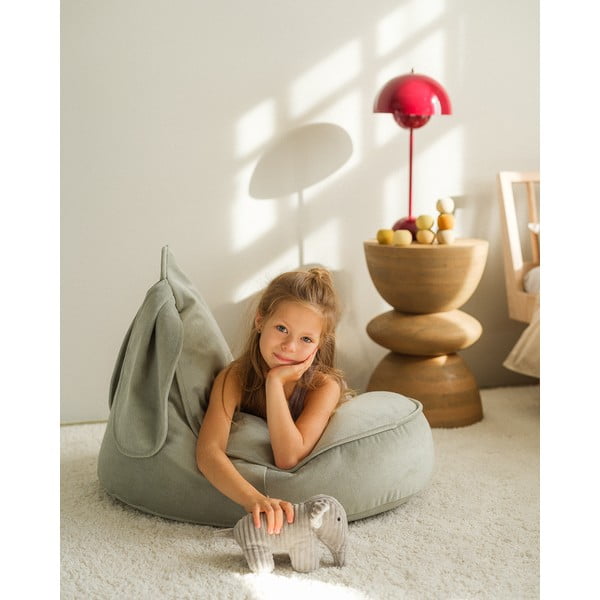 Mentolno zelena žametna otroška vreča za sedenje Bunny – Wigiwama-image-4