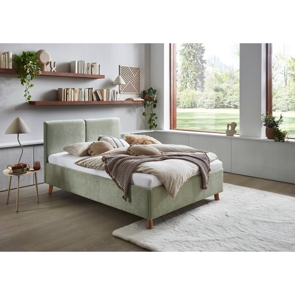 Svetlo zelena oblazinjena zakonska postelja z letvenim dnom 140x200 cm Piano – Meise Möbel-image-1