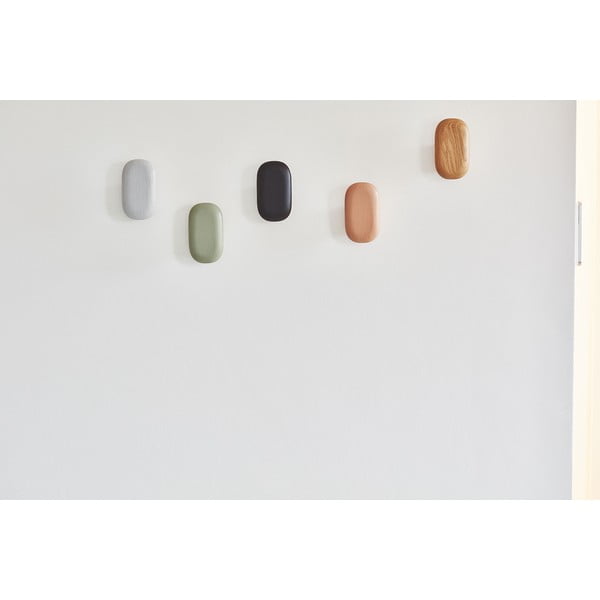 Črn hrastov stenski obešalnik Gemma Oak Black – MiaCara-image-4