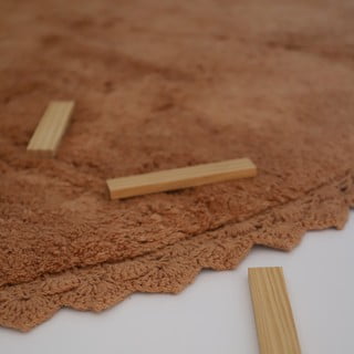 Opečnato oranžna pralna ročno tkana bombažna okrogla preproga ø 110 cm Perla Toffee – Nattiot
