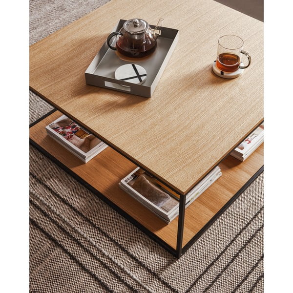 Mizica s hrastovo ploščo 80x80 cm Yona - Kave Home-image-1