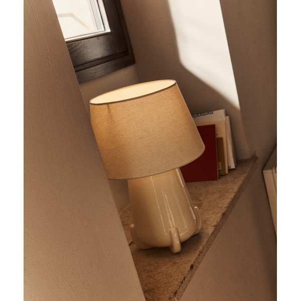 Bež/slonokoščena keramična namizna svetilka (višina 45,5 cm) Odra – Kave Home-image-1